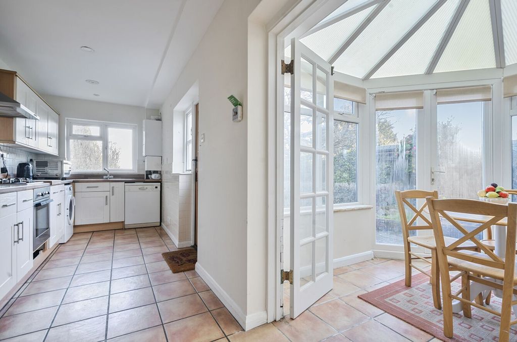 Property photo 3 of 24