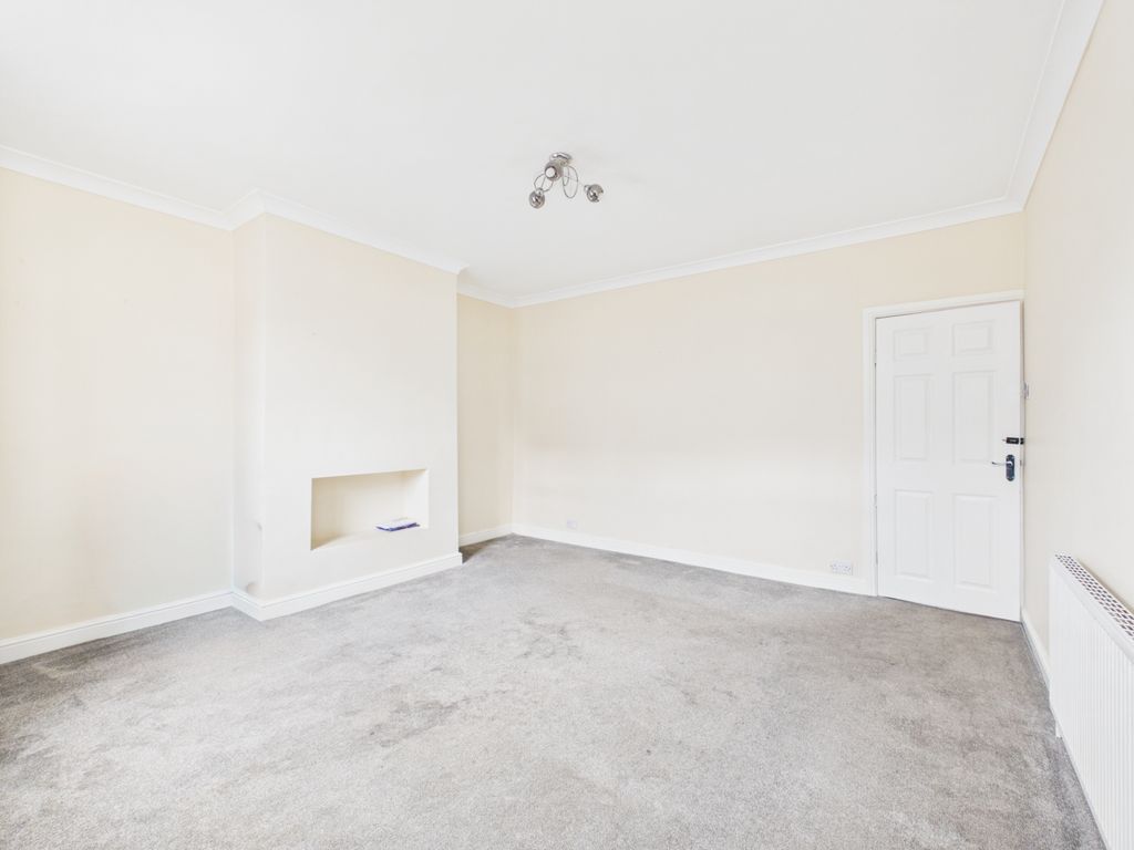 Property photo 2 of 12 Cam02637G0-Pr0081-Still002-2