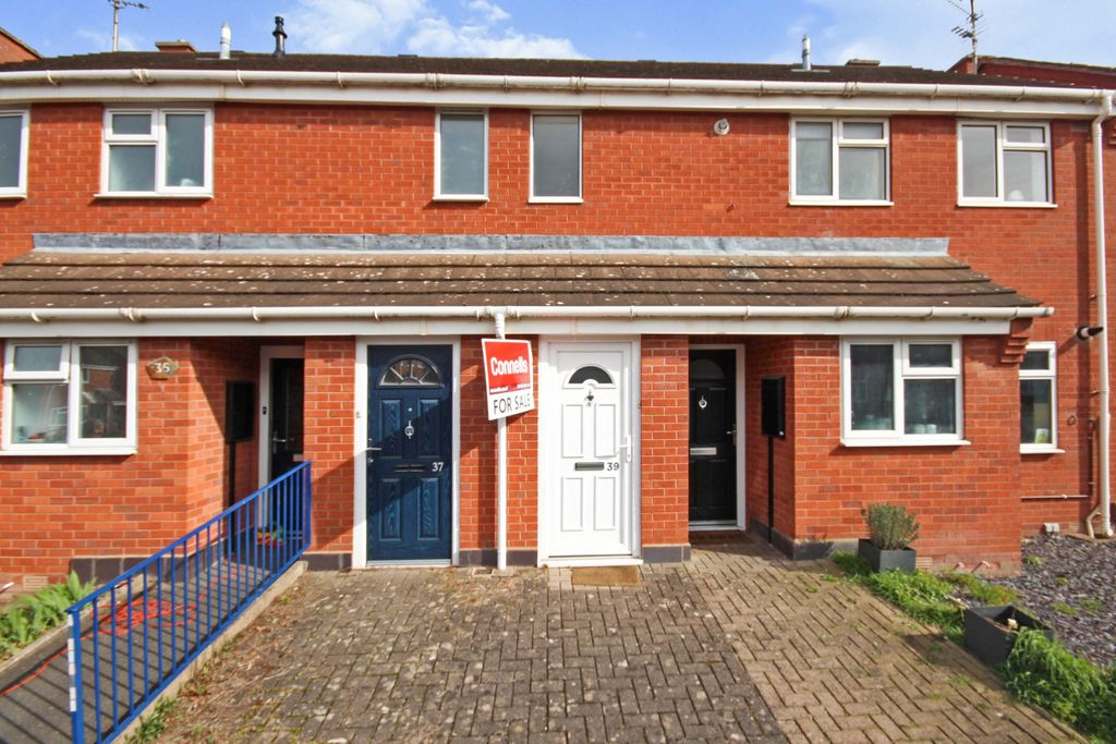 Property photo 2 of 9 Exterior