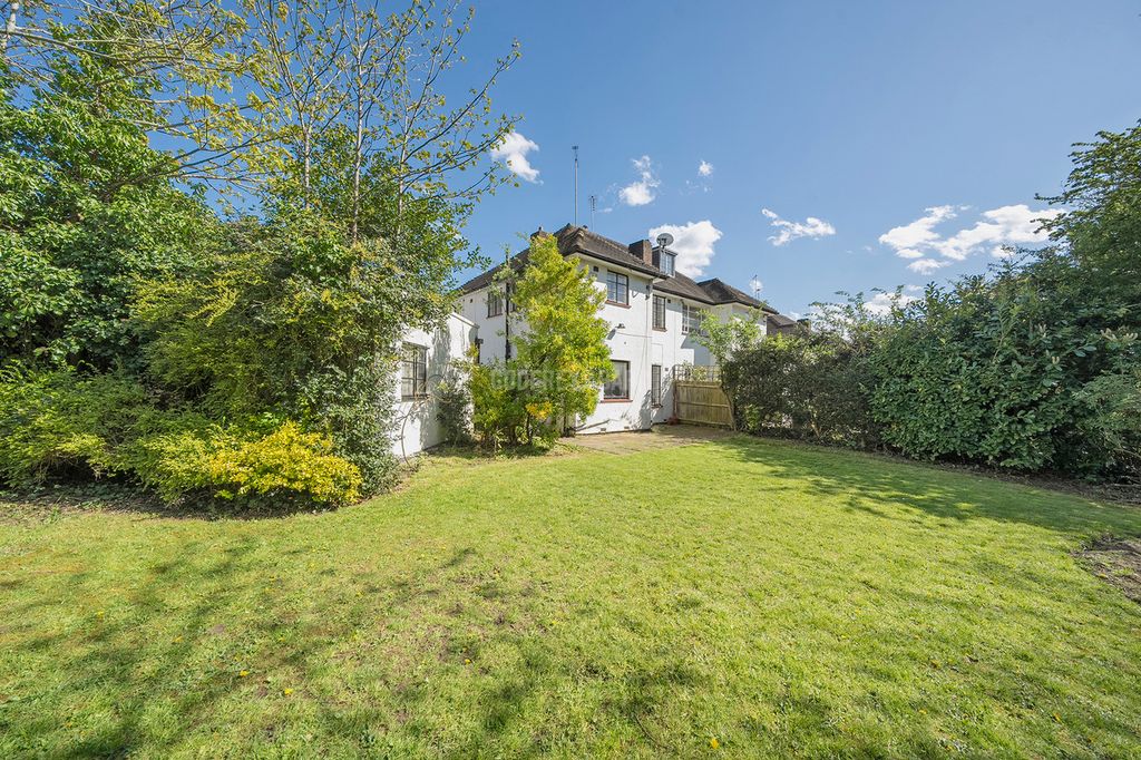 Property photo 1 of 21