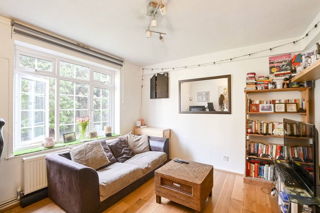 Property photo 3 of 7