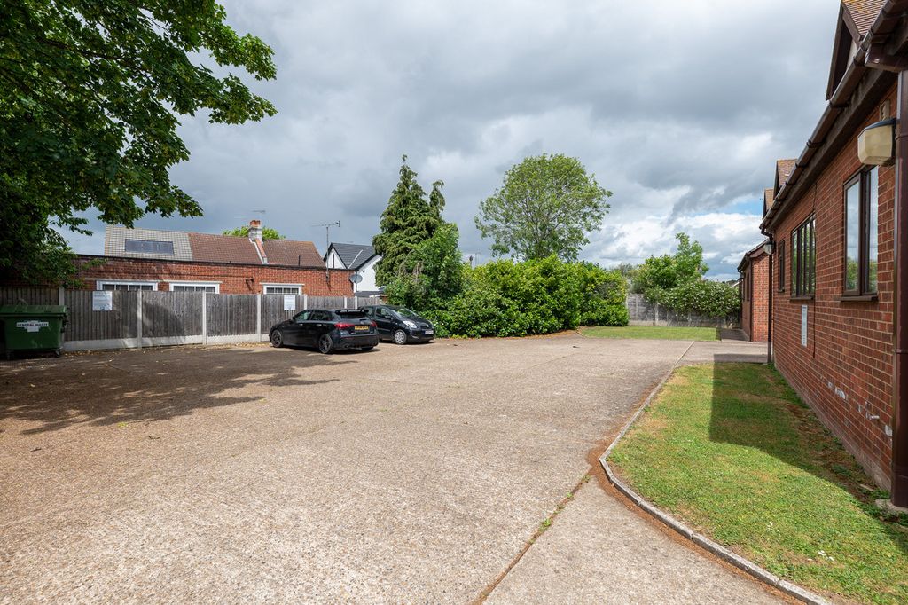 Property photo 3 of 7