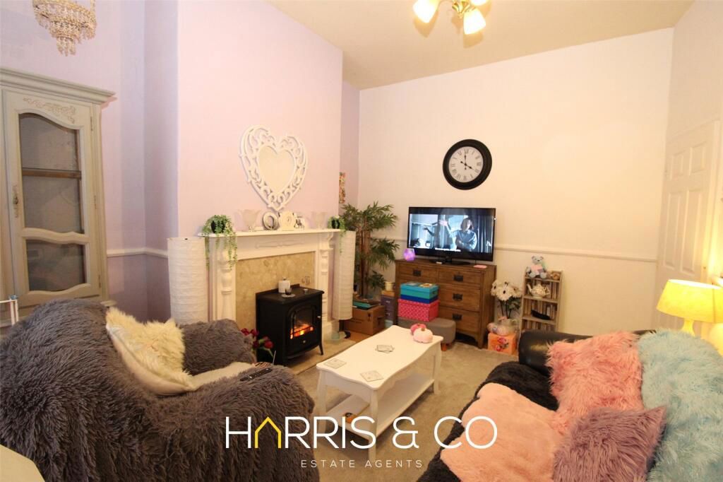 Property photo 2 of 11