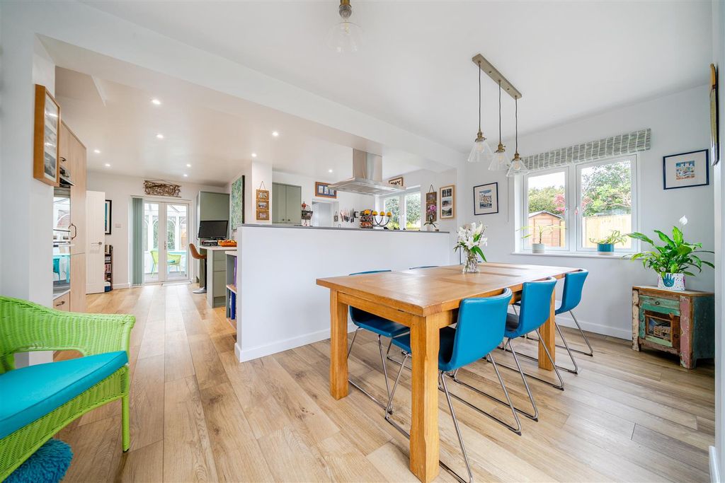 Property photo 3 of 19 Kitchen/Diner
