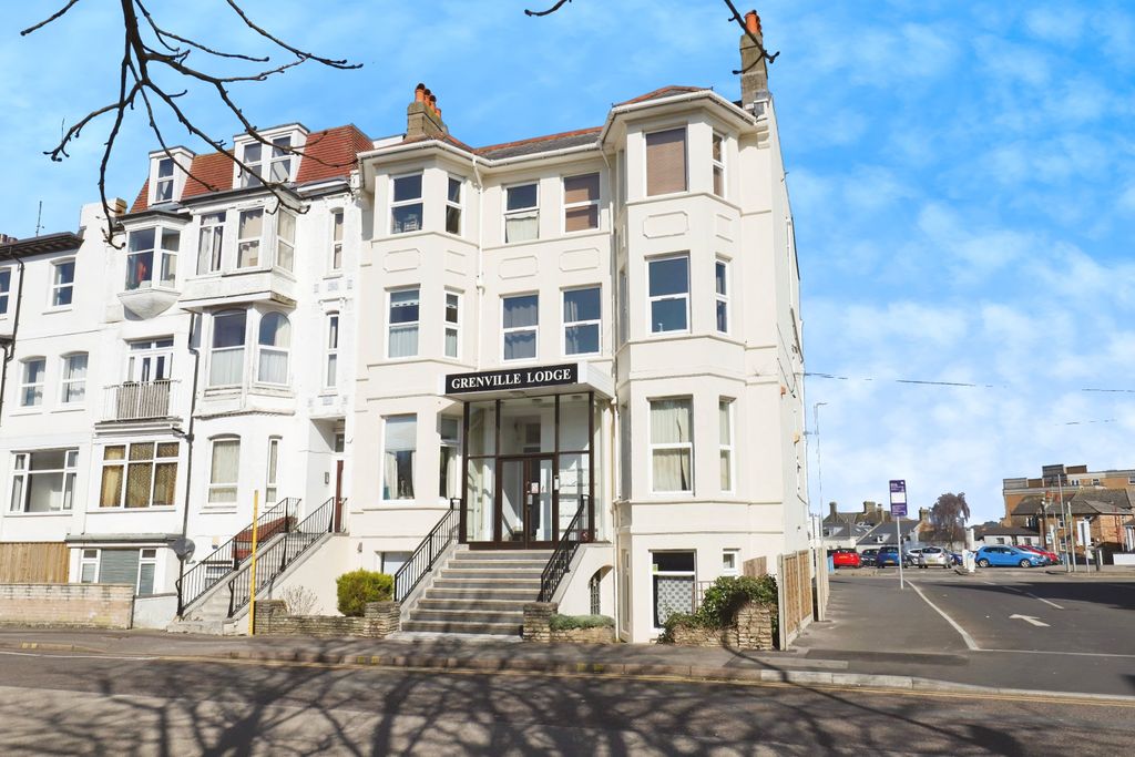 Property photo 1 of 17 Photography