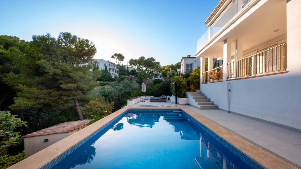 Property photo 2 of 25 002.Jpg