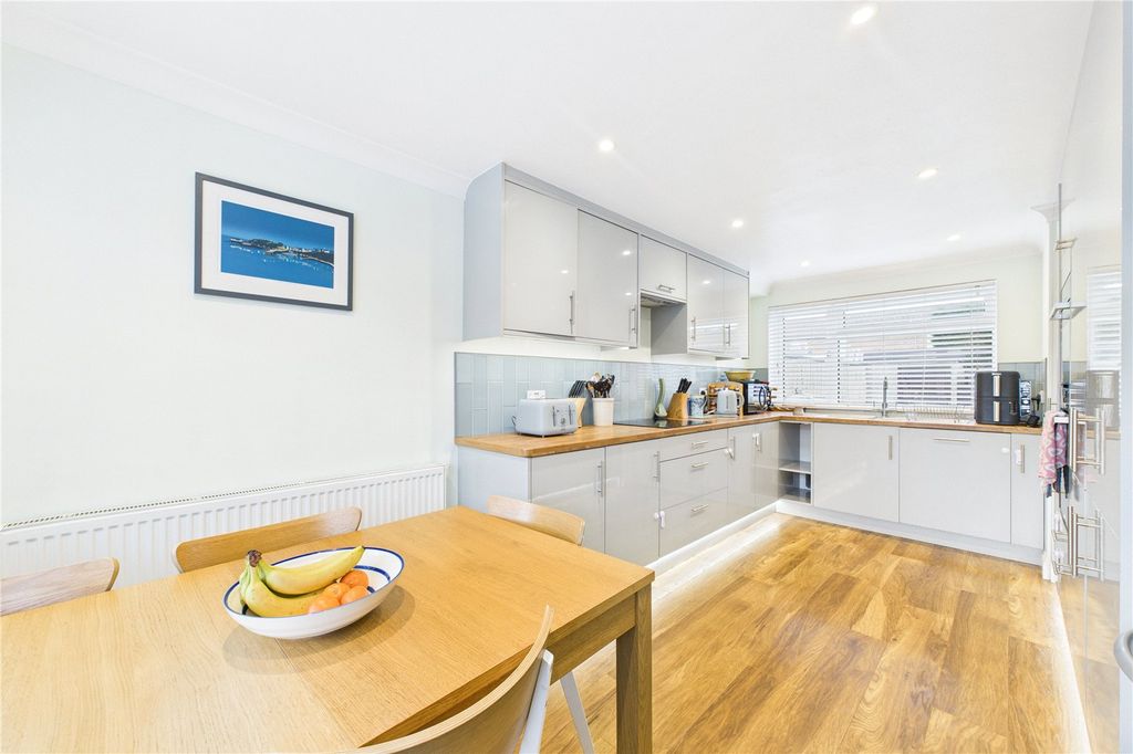 Property photo 2 of 15 Kitchen/Diner