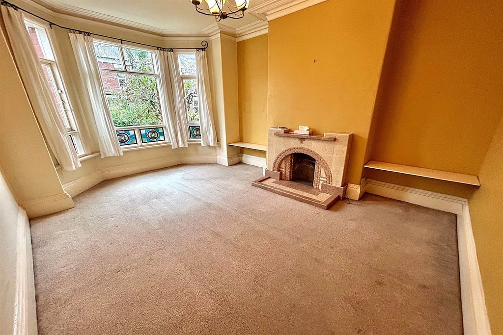 Property photo 2 of 23 Living Room