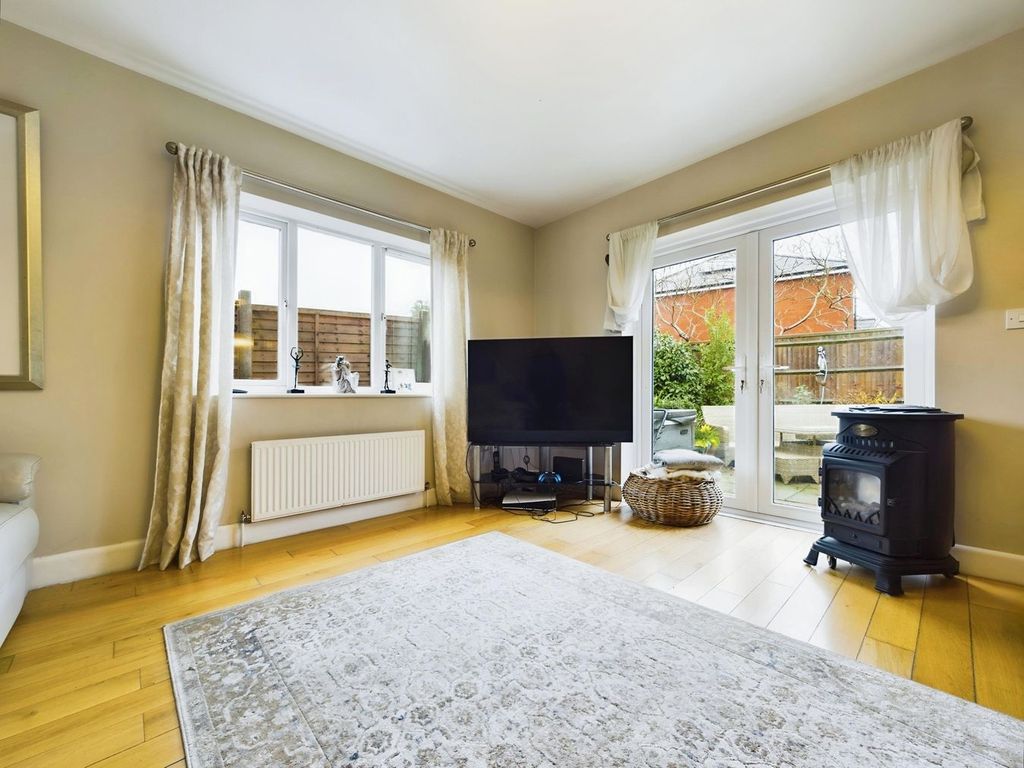 Property photo 2 of 16
