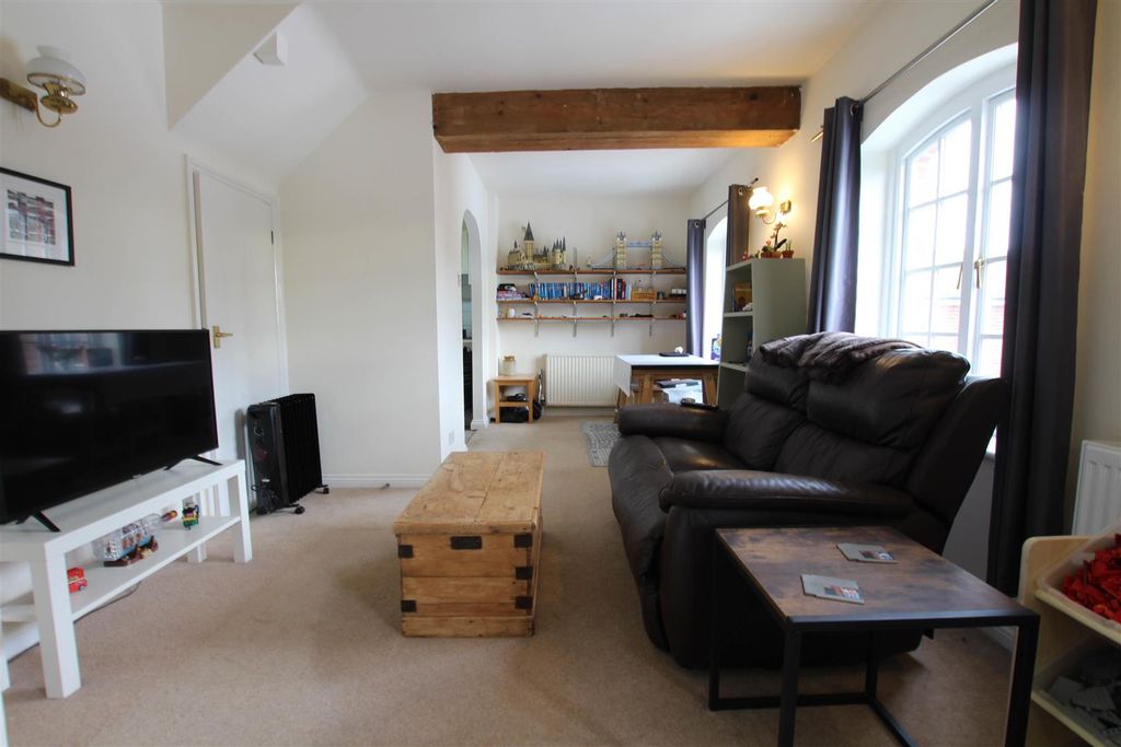 Property photo 3 of 11 Img_8376.Jpg