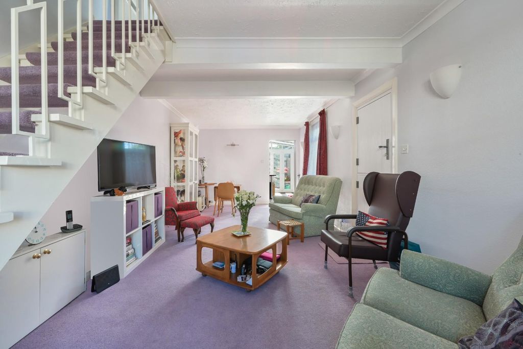 Property photo 3 of 17 Ferndale Road (9).Jpg