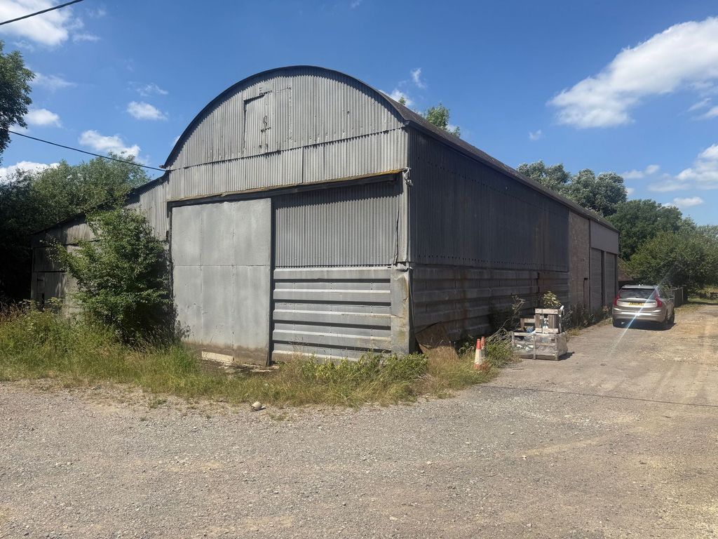 Property photo 2 of 5