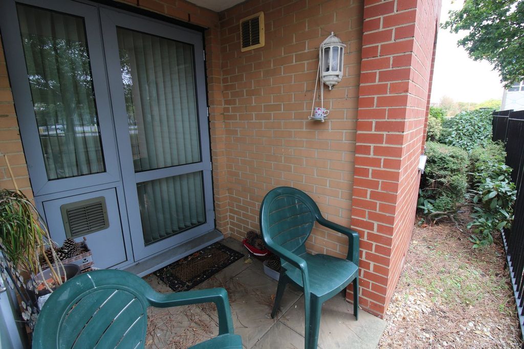Property photo 1 of 13 Outsdie Space