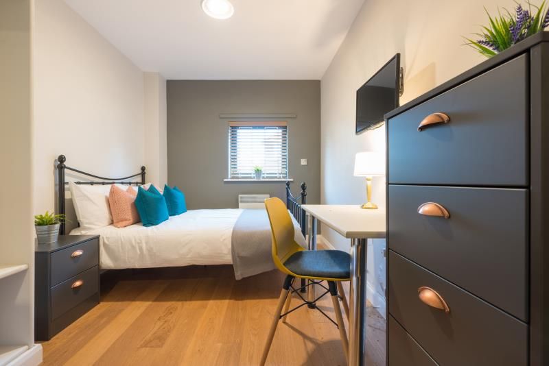 Property photo 2 of 12 Photo 1