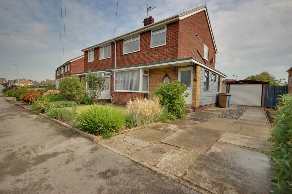 Property photo 1 of 17 1 Front A
