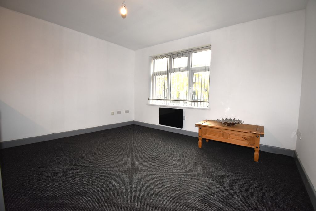 Property photo 3 of 6 Dsc_0393