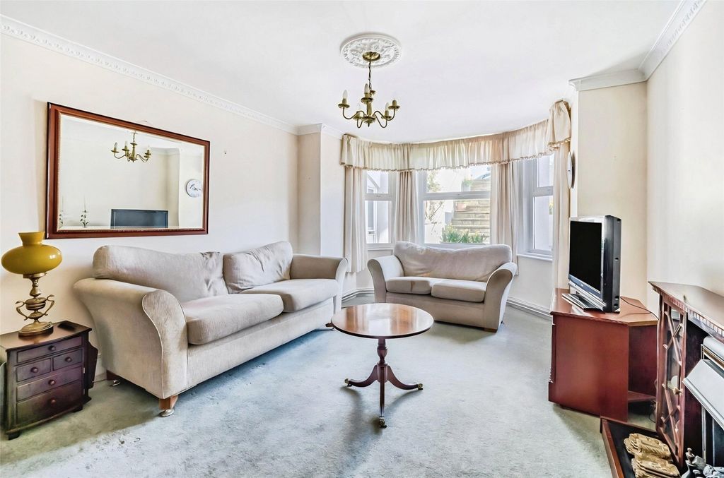 Property photo 3 of 24 3 - Picture No. 47