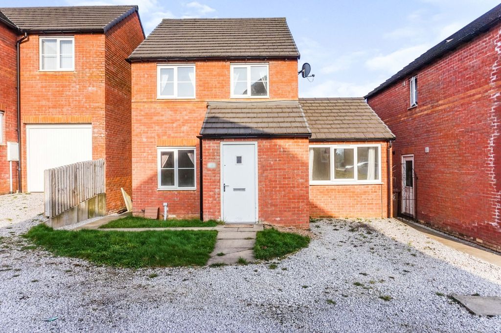 Property photo 2 of 15