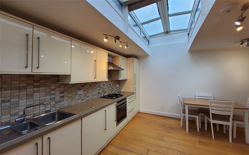 Property photo 3 of 12 Picture No. 03