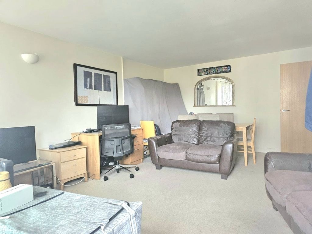 Property photo 2 of 10 Reception Room