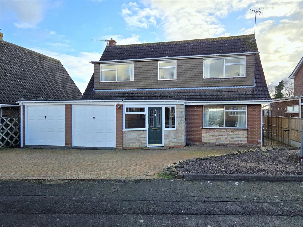 Property photo 1 of 24 6Torfa.Jpg