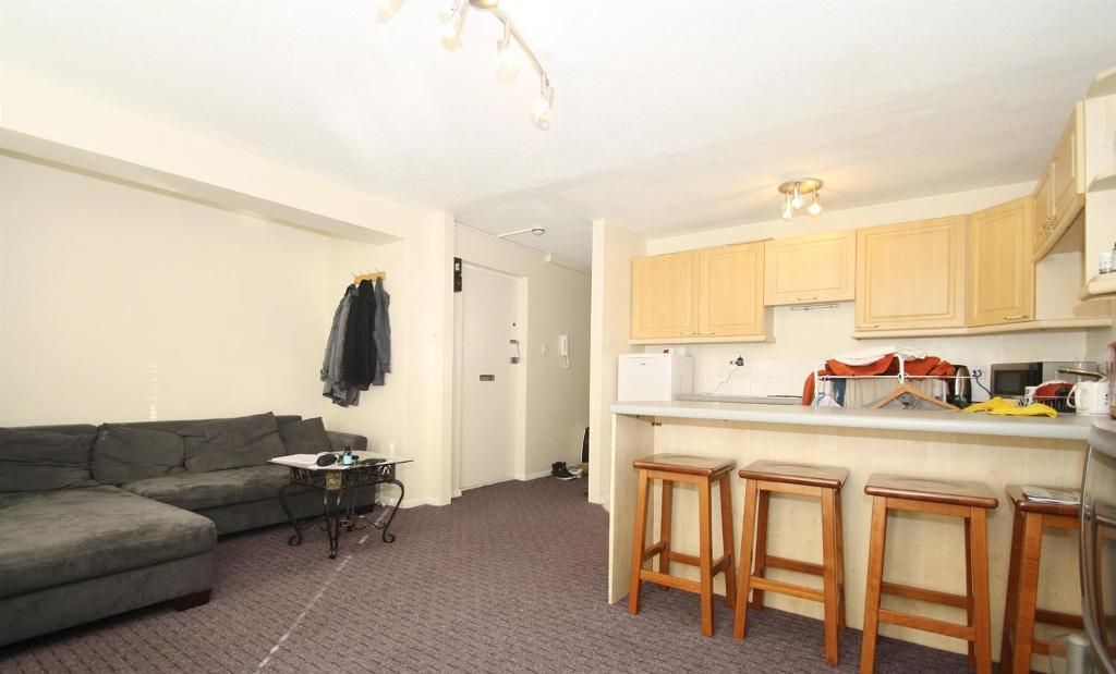 Property photo 2 of 4