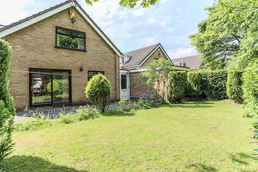 Property photo 2 of 20
