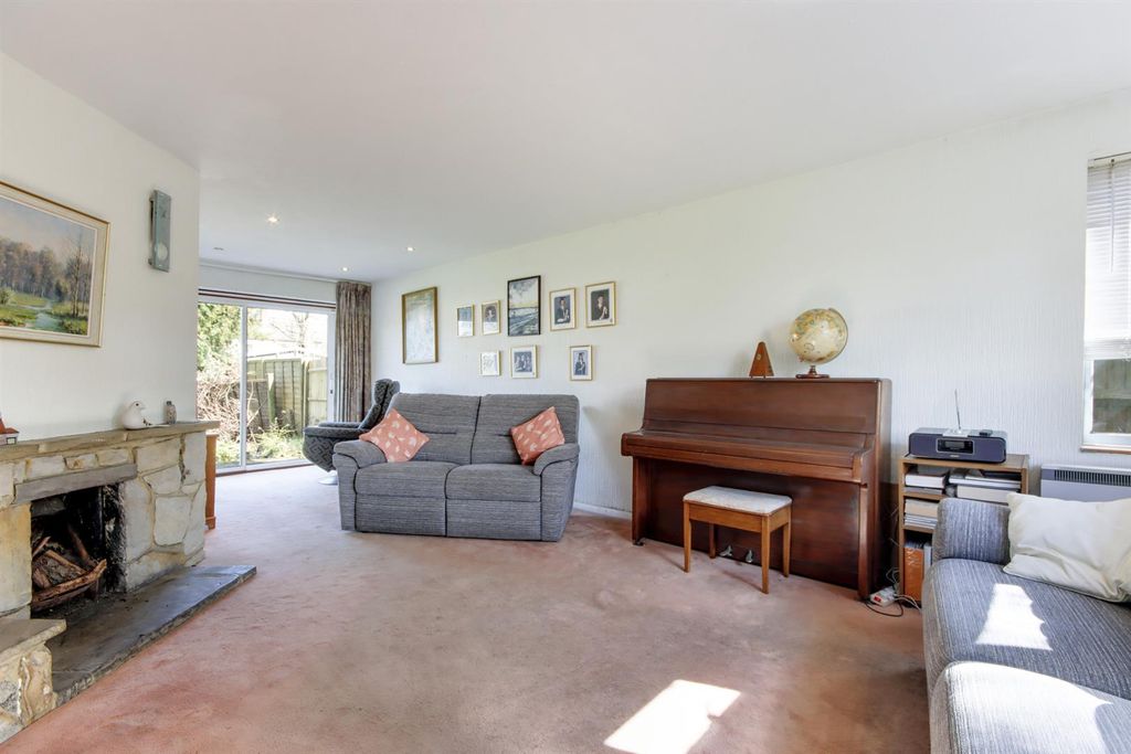 Property photo 3 of 15 63141_018.Jpg