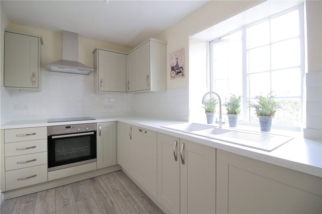 Property photo 3 of 9 Picture No. 02