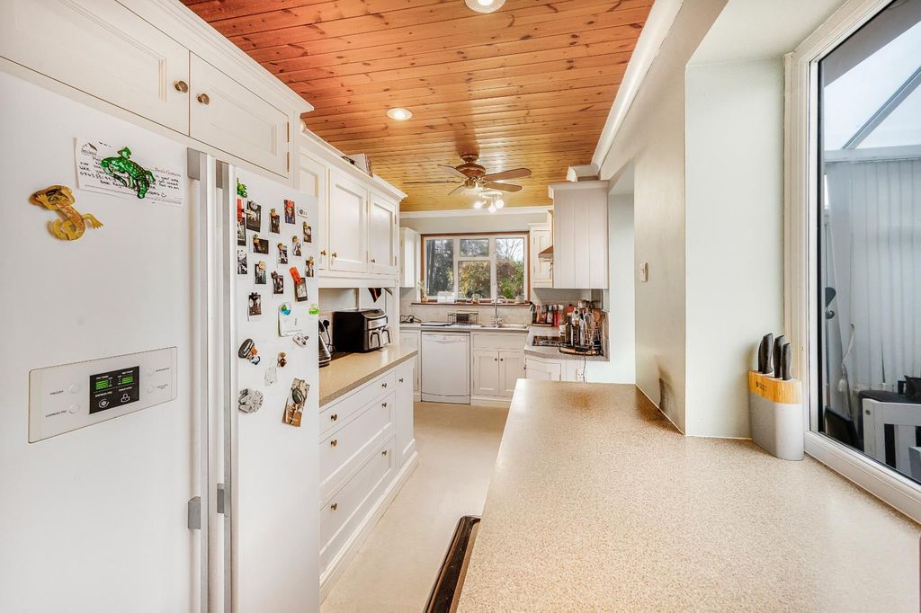 Property photo 2 of 13 Kitchen