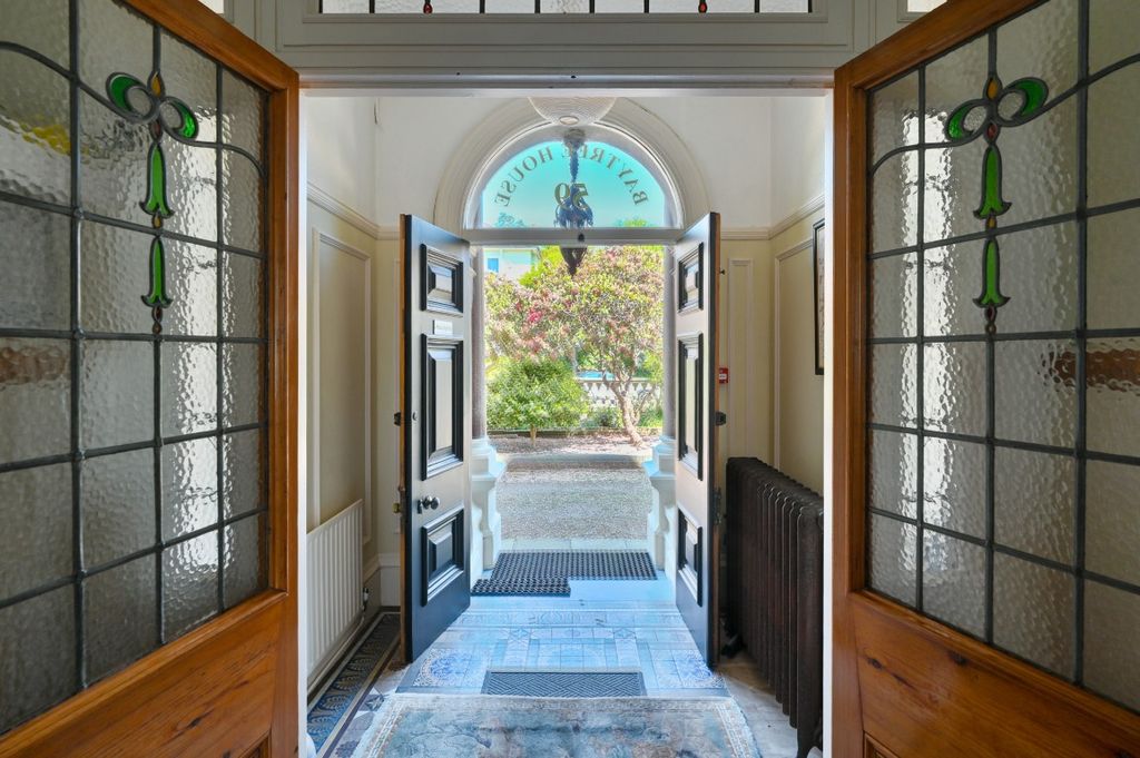 Property photo 1 of 42