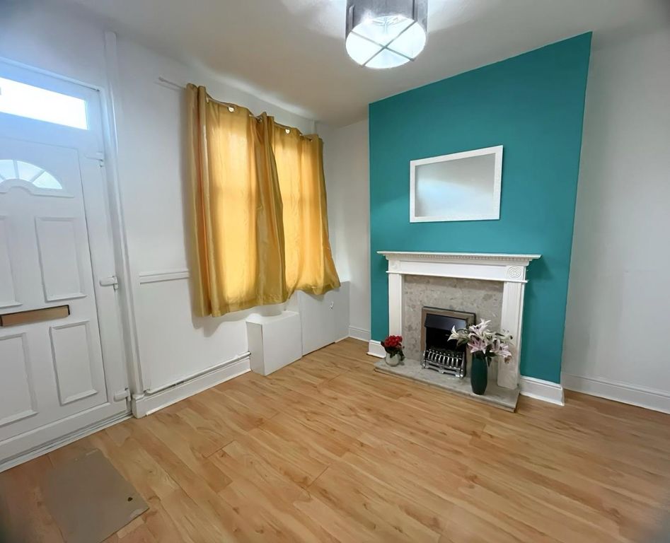 Property photo 2 of 10 E47497F2-Fc61-42Fc-84d6-313Bcd89Dd6A.Jpg