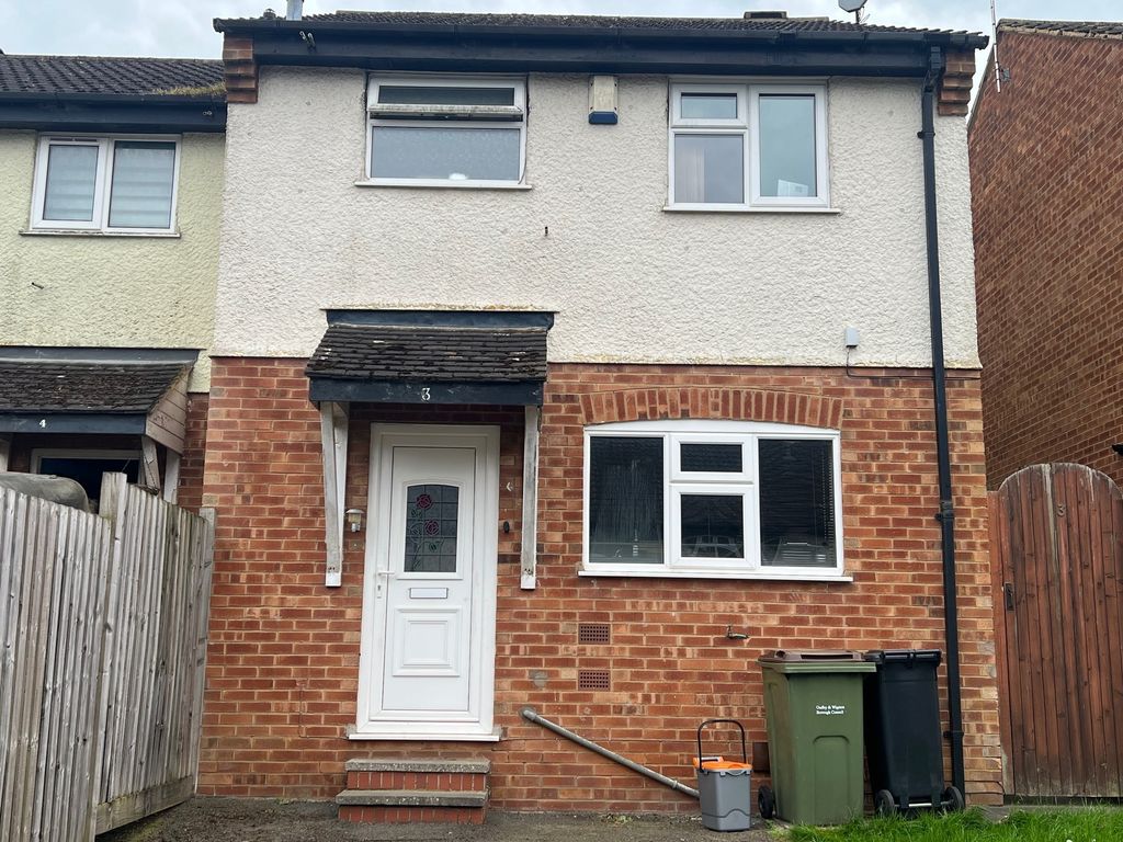 Property photo 1 of 2