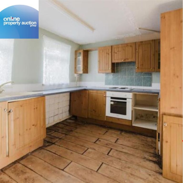 Property photo 3 of 8