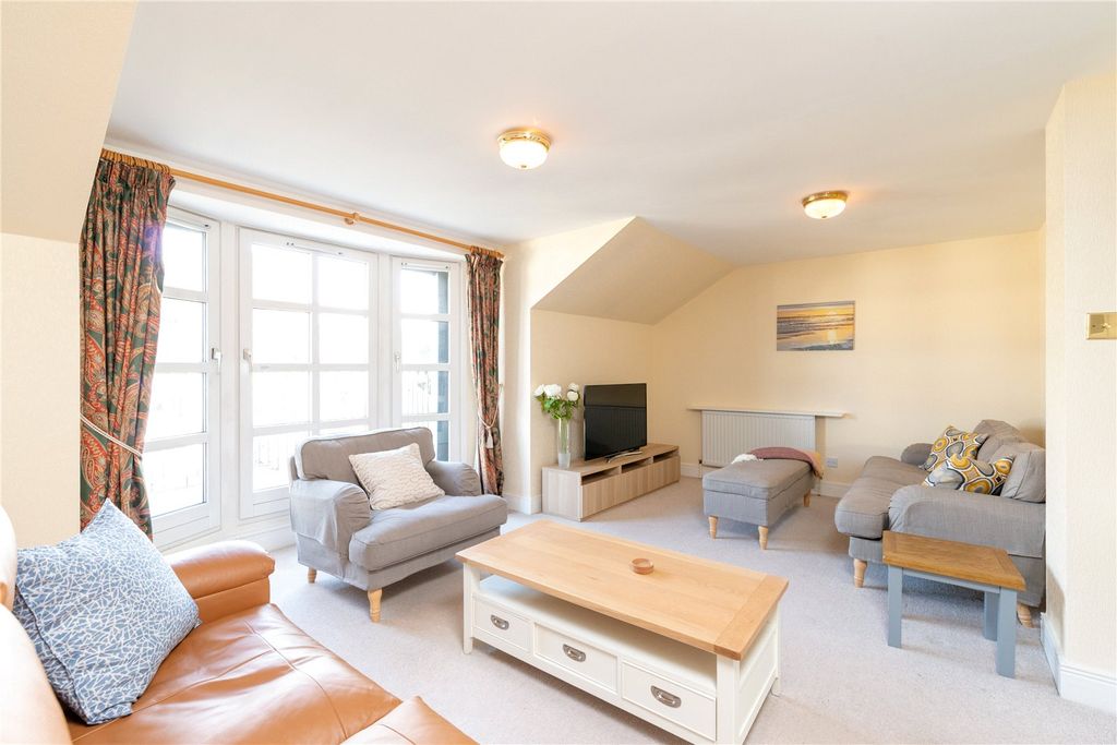 Property photo 2 of 18 Picture No. 04