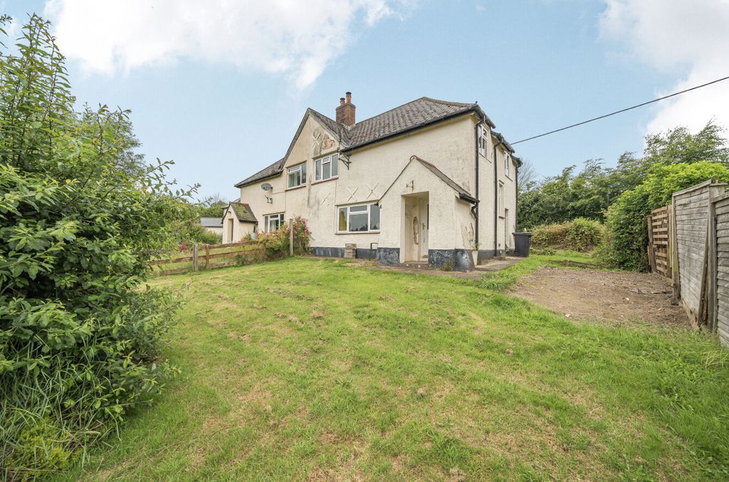 Property photo 1 of 13 Brompton Regis