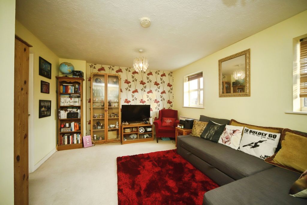 Property photo 1 of 14