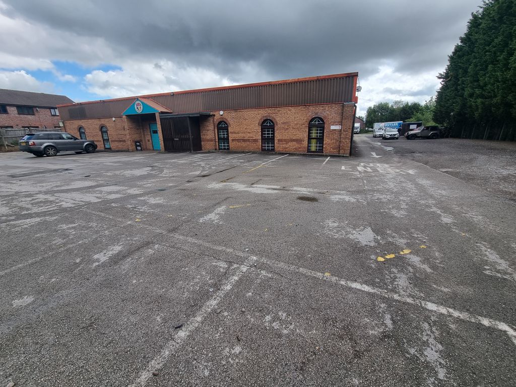 Property photo 2 of 16
