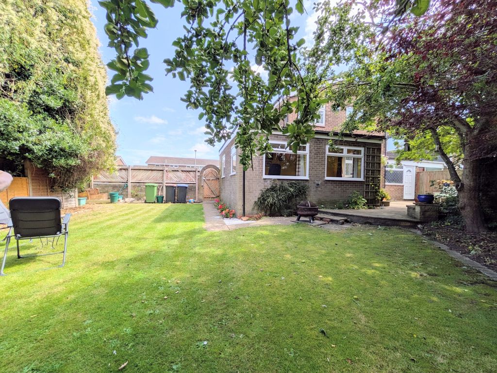 Property photo 3 of 16 1000000063
