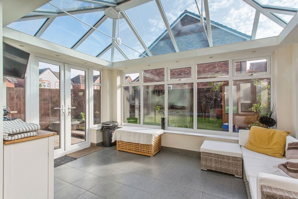 Property photo 3 of 17 Orangery