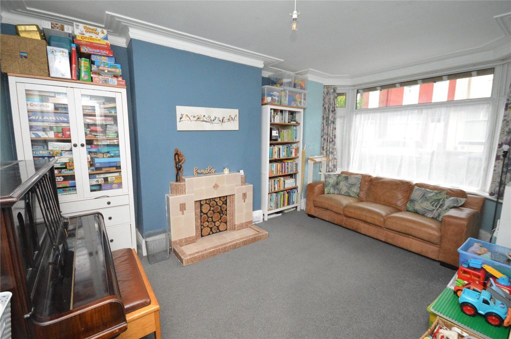 Property photo 2 of 11 Picture 2