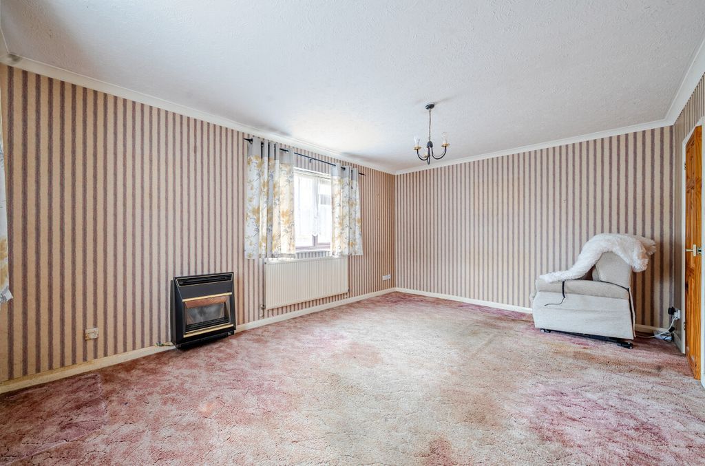 Property photo 3 of 9 Sitting Room