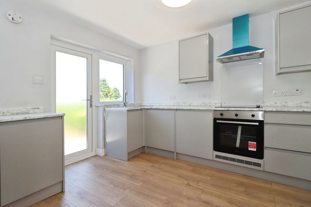 Property photo 1 of 19 Pbox-Img.Jpg