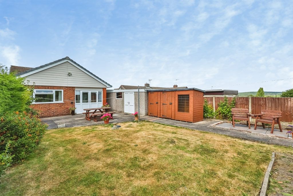 Property photo 2 of 19