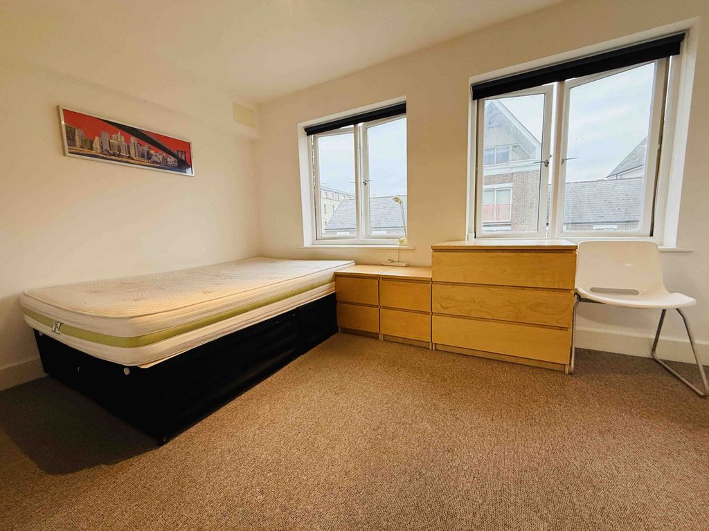 Property photo 1 of 6 House Share