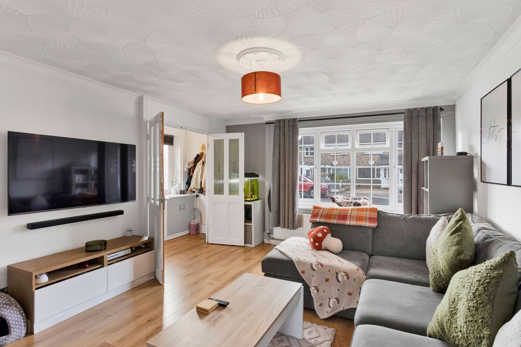 Property photo 3 of 20