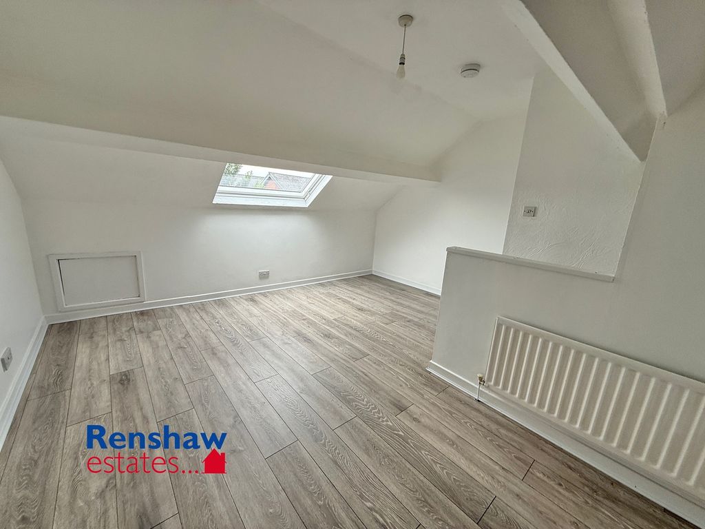 Property photo 2 of 11 B3 (1)