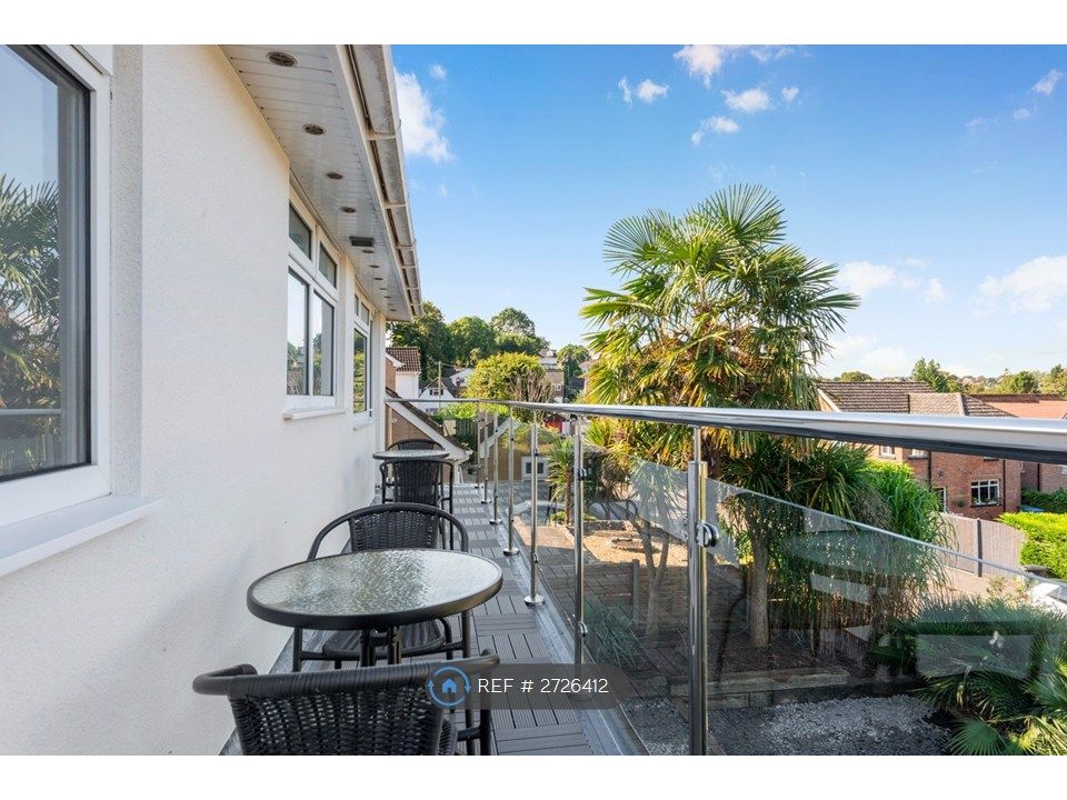 Property photo 2 of 27