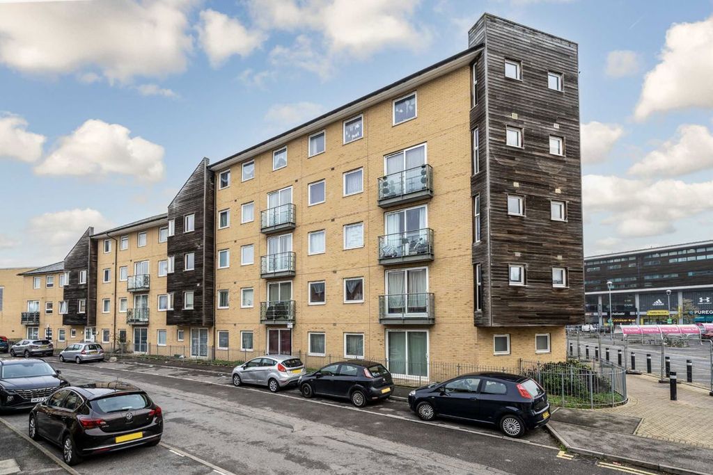 Property photo 1 of 5