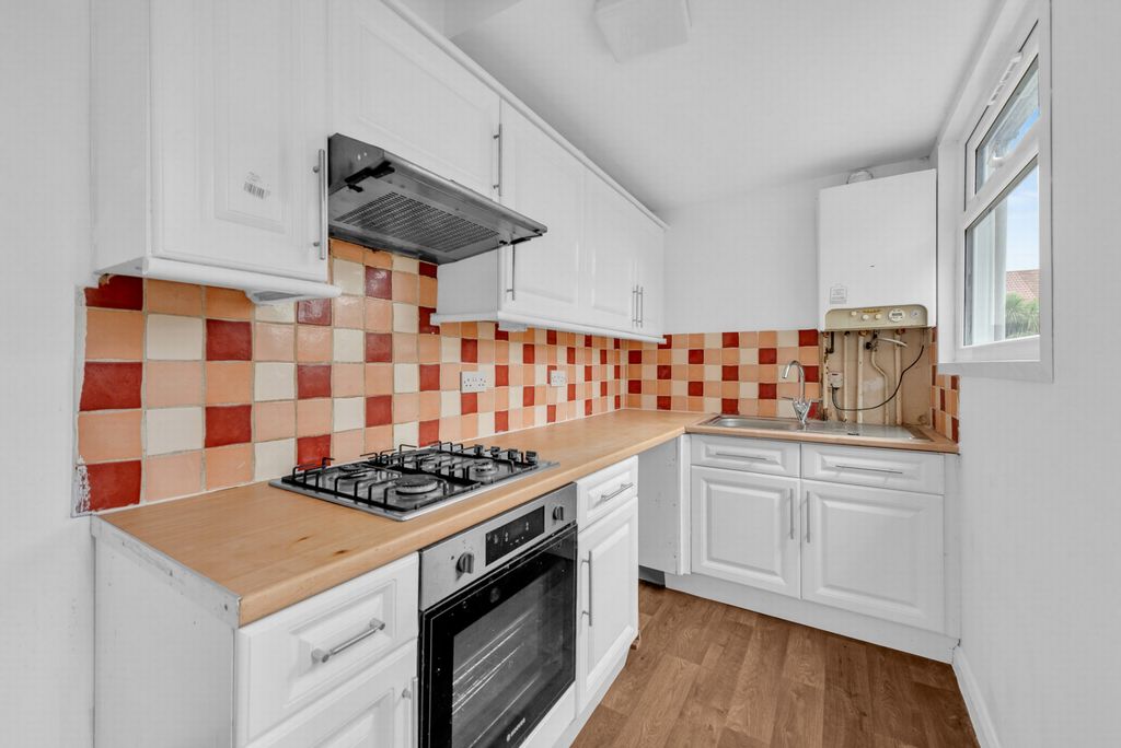 Property photo 2 of 14 Kitchen